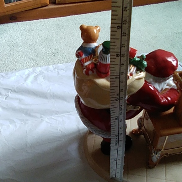 Royal Dolton 2006, Porcelain Cookies For Santa Figurine - Picture 10 of 15